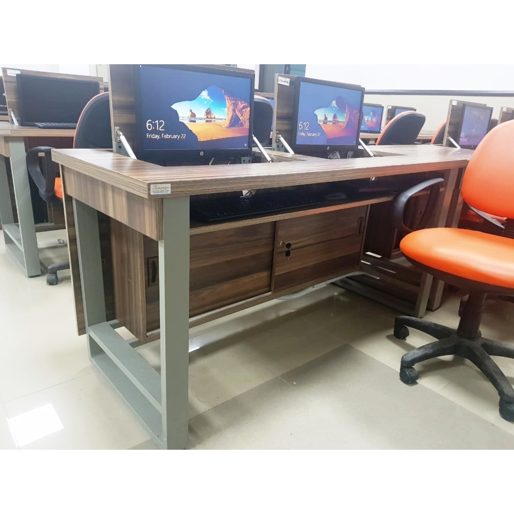 https://barry.maxease.com/wbadmin/img/products/images/large/266_IT-computer-lab--1-.jpg